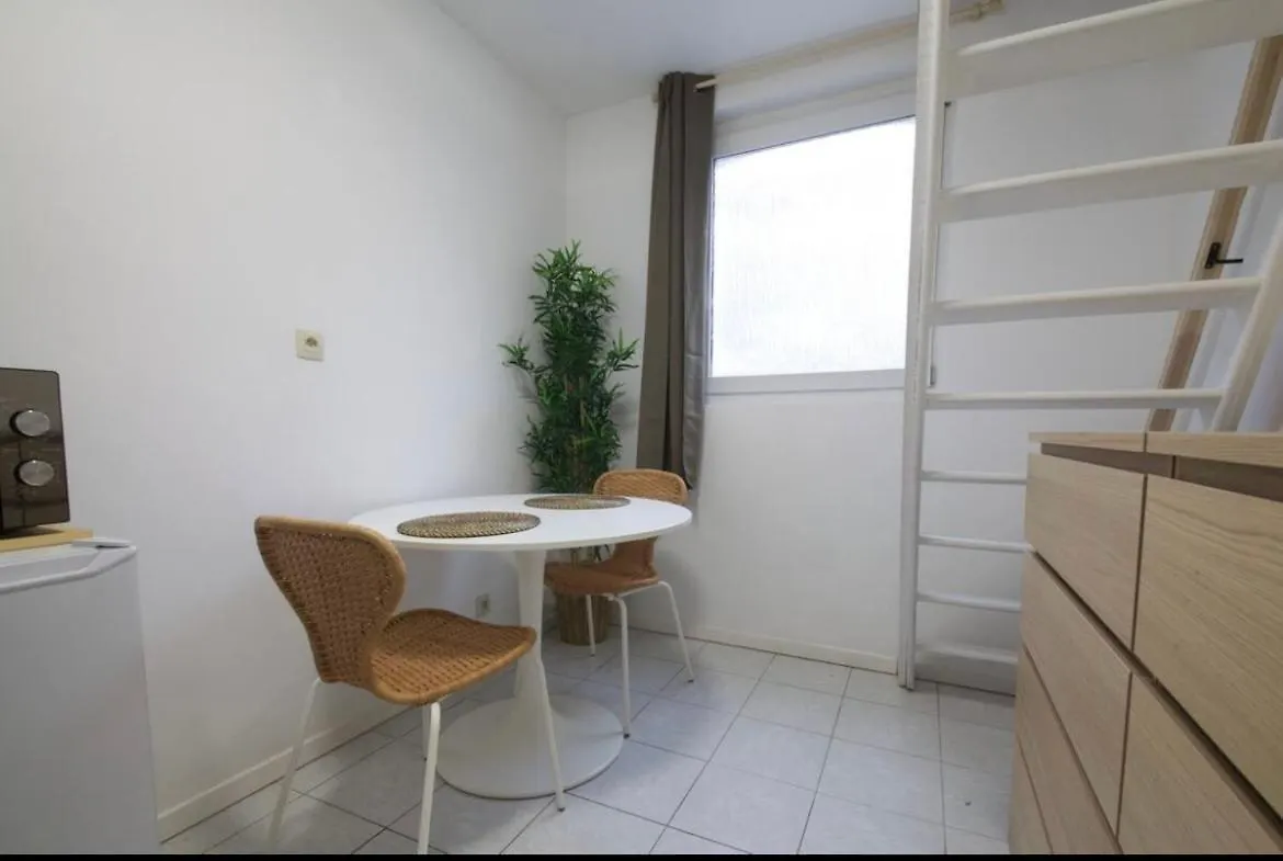 Ferienwohnung Bruxelles Nid Douillet Et Chaleureux 0*, Brüssel